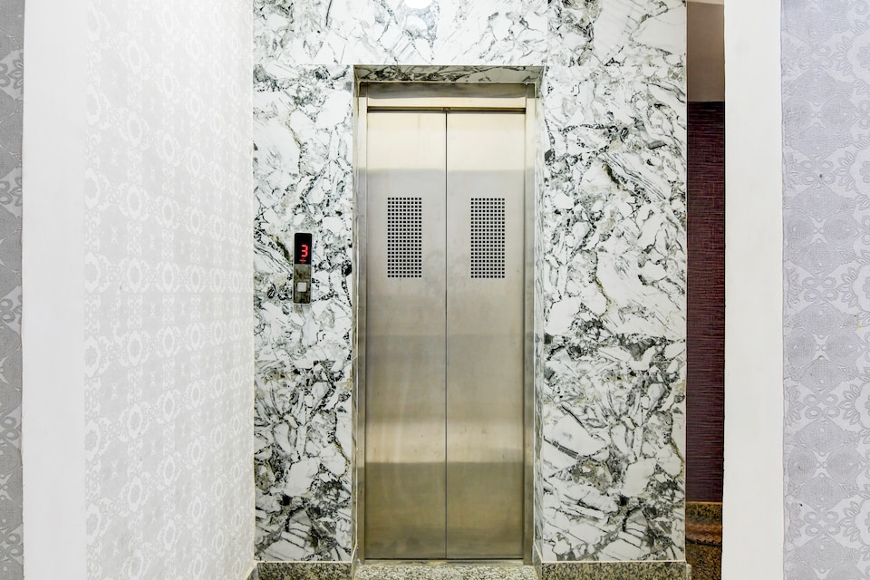 Hotel O Himgiri Guest House, Rajarhat Kolkata, Kolkata