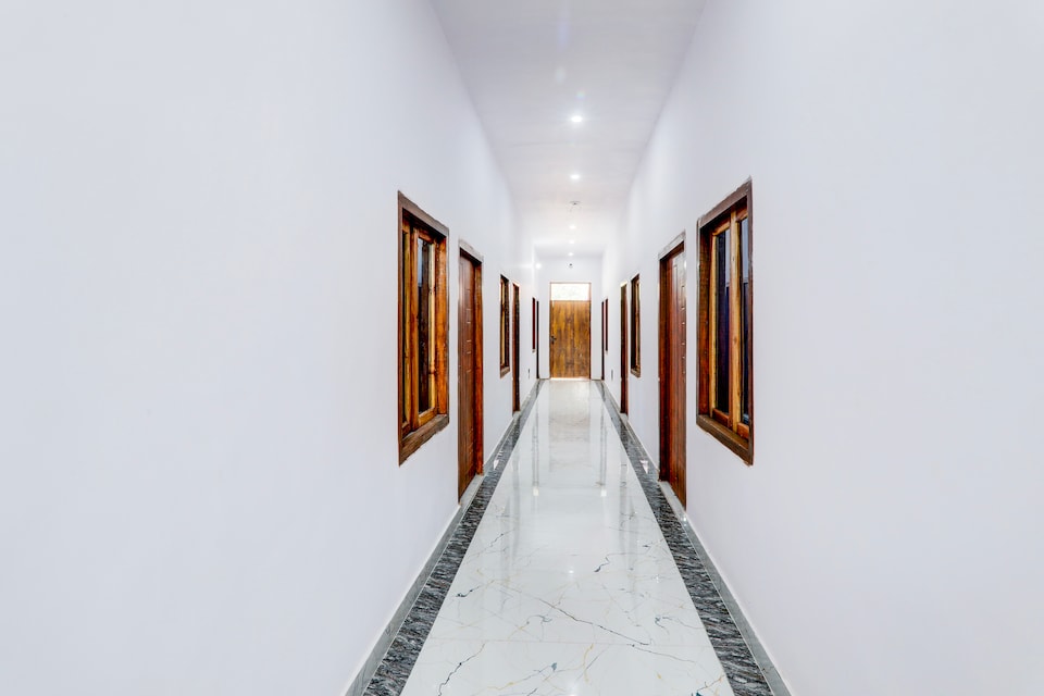 Hotel O Alexa Hotel, Vikas Nagar Lucknow, Lucknow