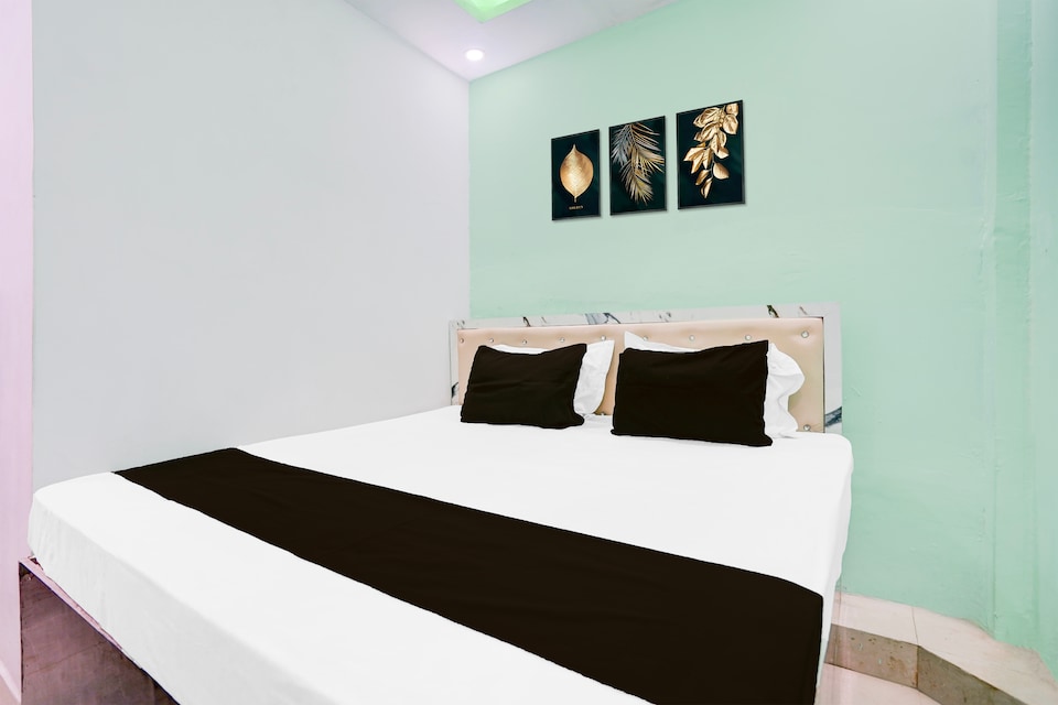 Hotel O Bansuri Restaurant And Hotel, Jhusi, Prayagraj