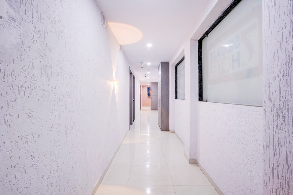 Hotel O Square Hotel, Adajan, Surat