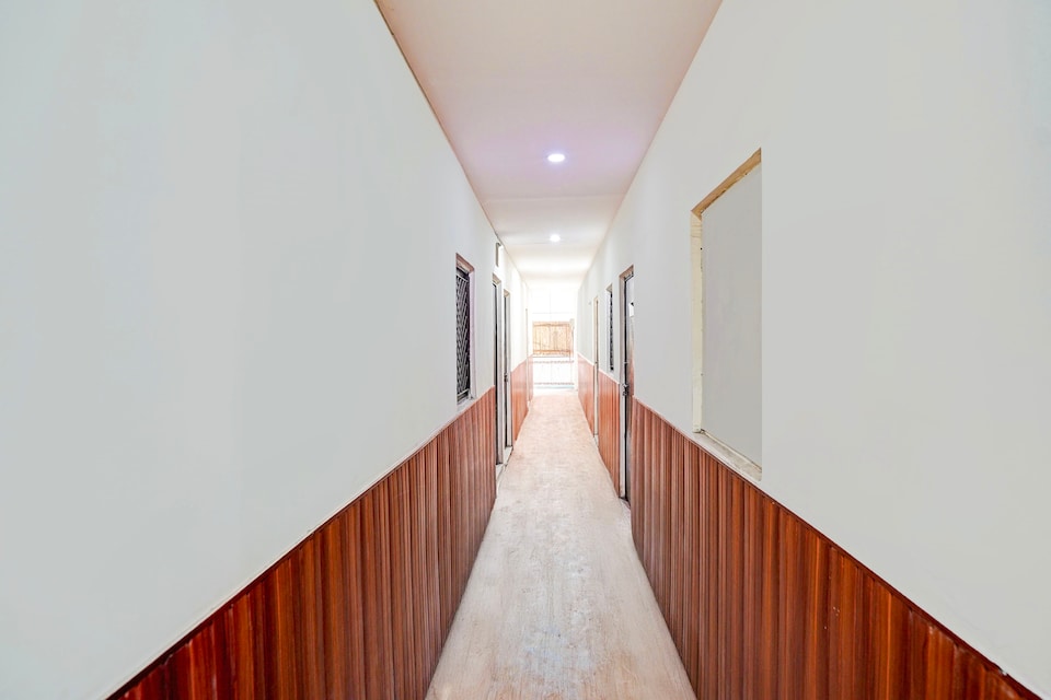 Hotel O The Glory, Indirapuram Ghaziabad, Ghaziabad