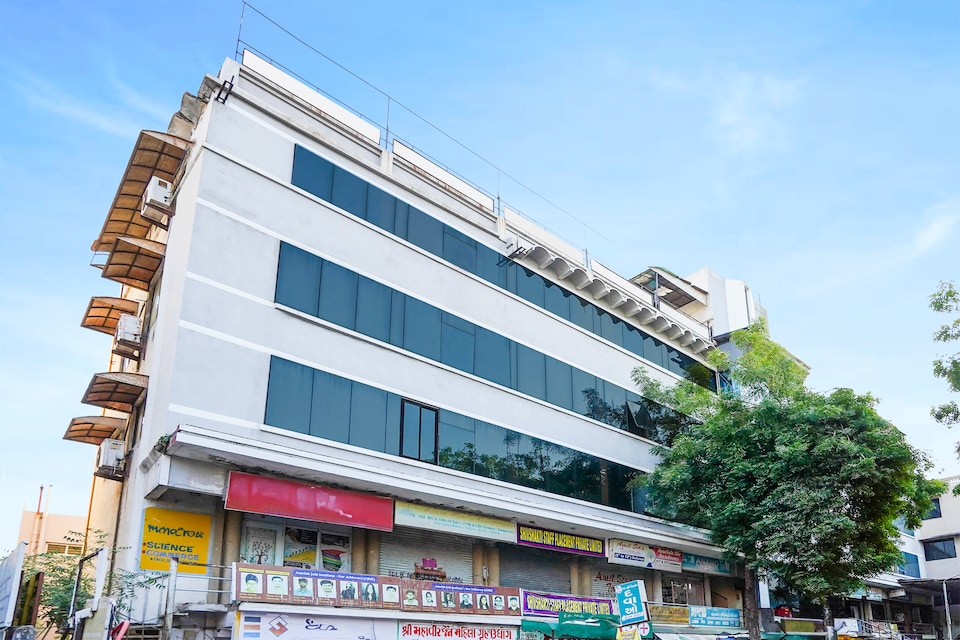 Super Hotel O Vibrant Residency, SG Highway Ahmedabad, Ahmedabad