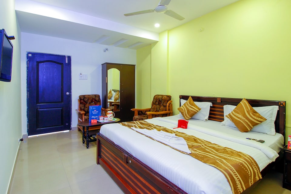 OYO 2179 LB Nagar, LB Nagar-Uppal, Hyderabad