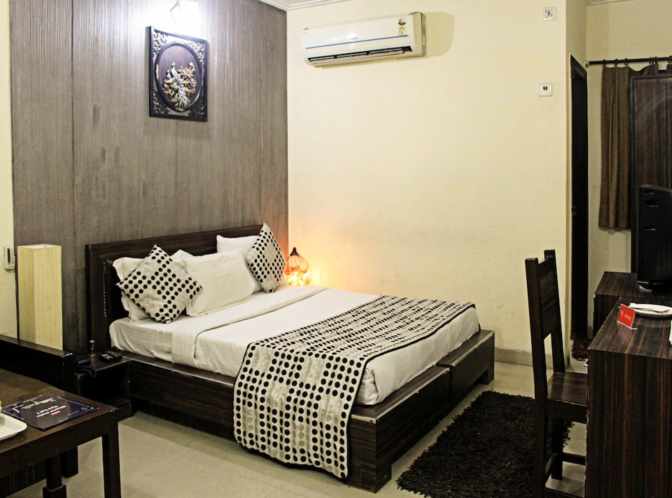 OYO Rooms 084 Mahipalpur Road, Airport Delhi, Delhi Transit