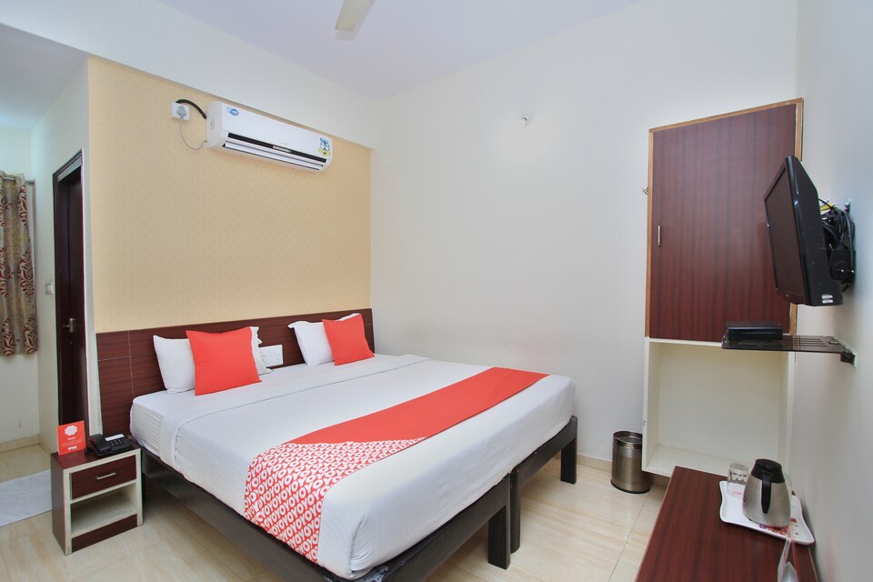 OYO 2183 Hotel F City, Vidyanagar, Bommasandara Bangalore-II, Bangalore