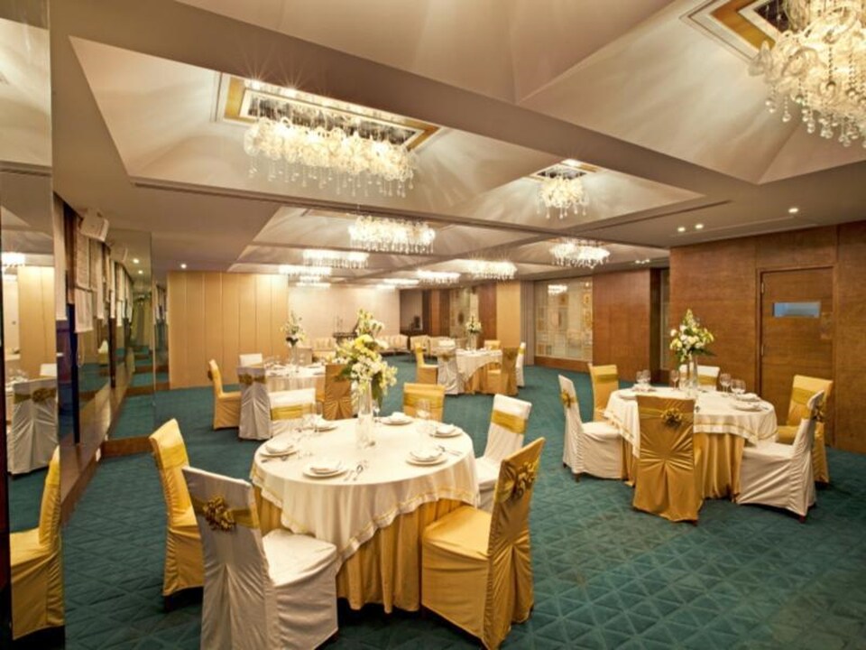 OYO 2185 Hotel Altius, Industrial Area Chandigarh, Chandigarh