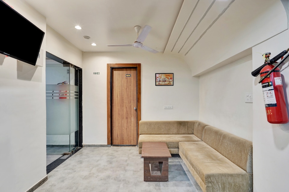 Super Collection O Kudasan Gandhinagar Formerly Hotel Royal Mansion, Gandhinagar, Gandhinagar