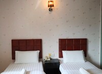 OYO 91103 D Nice Inn Hotel