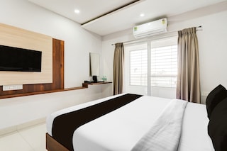 Townhouse Oak DLF Newtown Formerly South Square