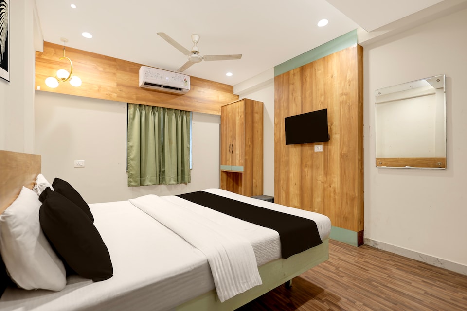 HOTEL O PETAL INN, Dharampeth Nagpur, Nagpur