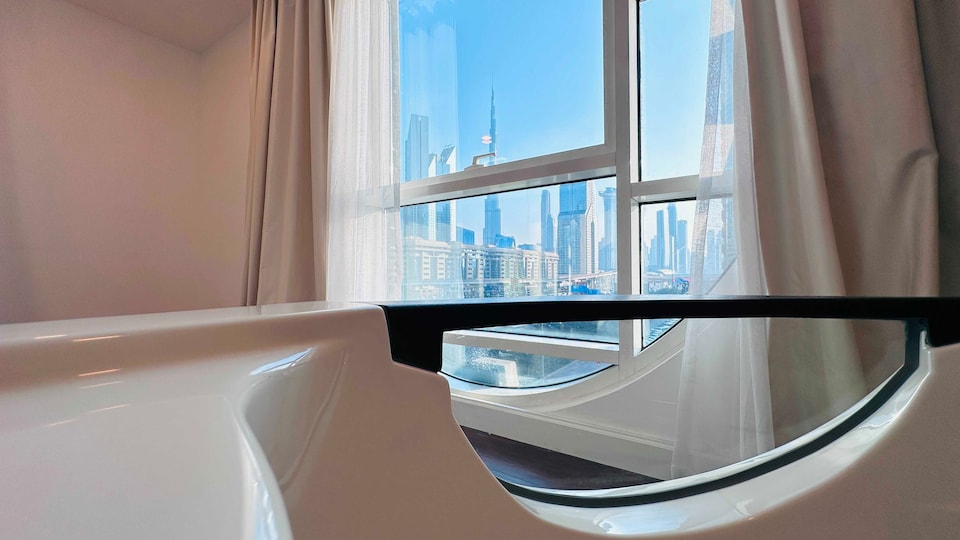 Emirates Grand Hotel, Jumeirah, Dubai