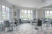 Sunday London Staines-upon-Thames Heathrow T5