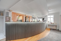 Sunday London Staines-upon-Thames Heathrow T5