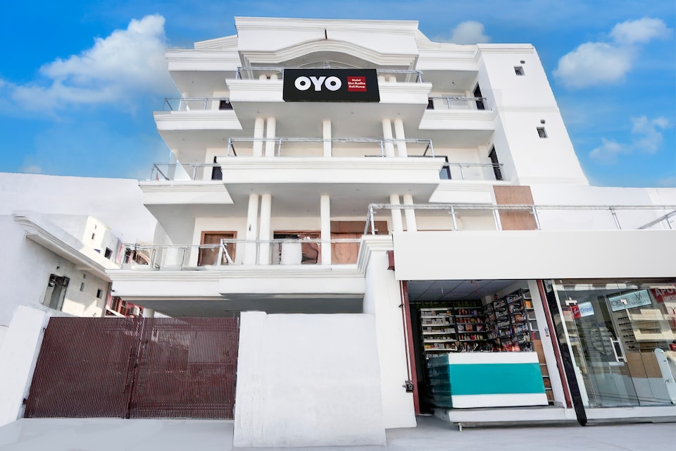 Hotel O Shri Radha Keli Kung Guest House , Mumfordganj Allahabad, Prayagraj