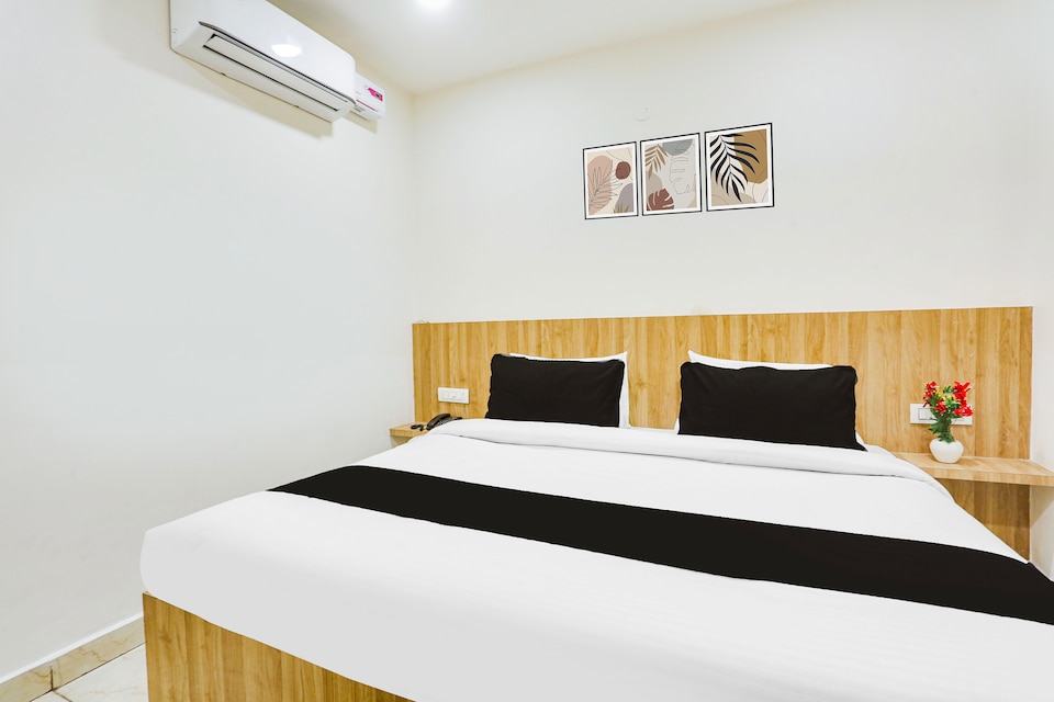 Collection O Clock Tower Ludhiana Formerly JR Inn, Ludhiana Railway Station, Ludhiana