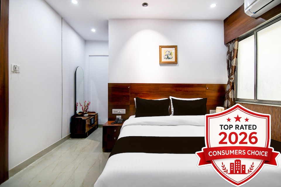 Super Collection O Chinar Park Near Airport, VIP Road Kolkata, Kolkata