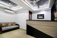 Super Collection O Chinar Park Near Airport