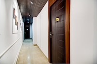 Super Collection O Chinar Park Near Airport