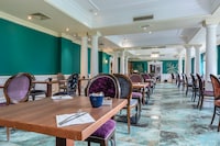 Winchester Wessex Hotel by Sunday