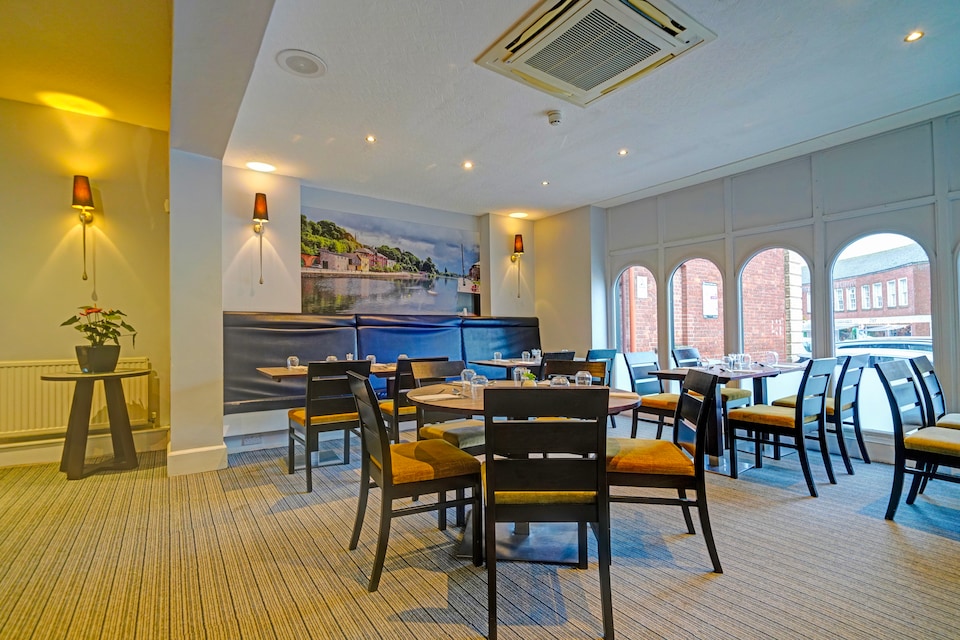 Exeter Rougemont hotel by Sunday, Exeter (South England), Exeter