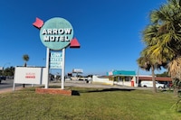 Arrow Motel by OYO Near Downtown