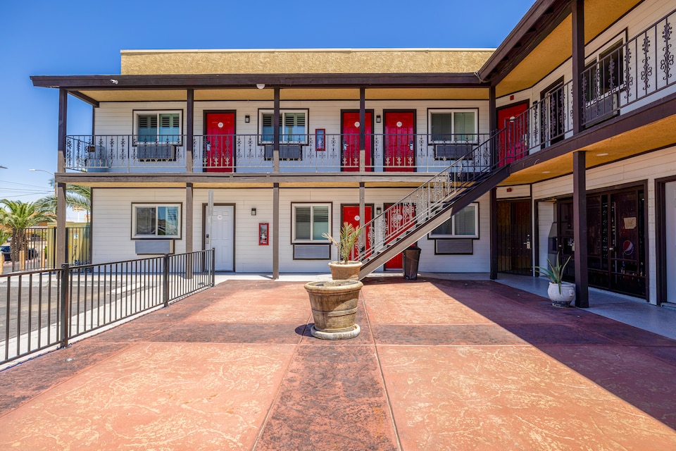 Hotel Avenida Victorville I 15, Victorville CA, Victorville CA