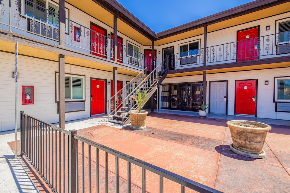 Hotel Avenida Victorville I 15, Victorville CA, Victorville CA