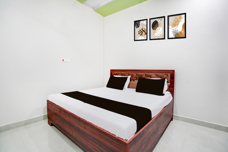 HOTEL O MAYUR , Aligarh, Aligarh