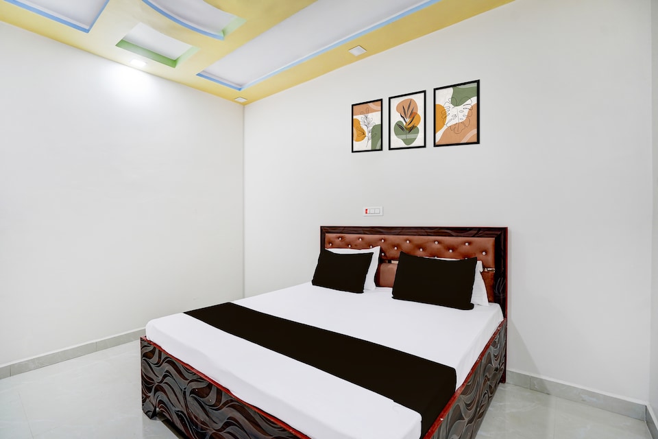 HOTEL O MAYUR , Aligarh, Aligarh