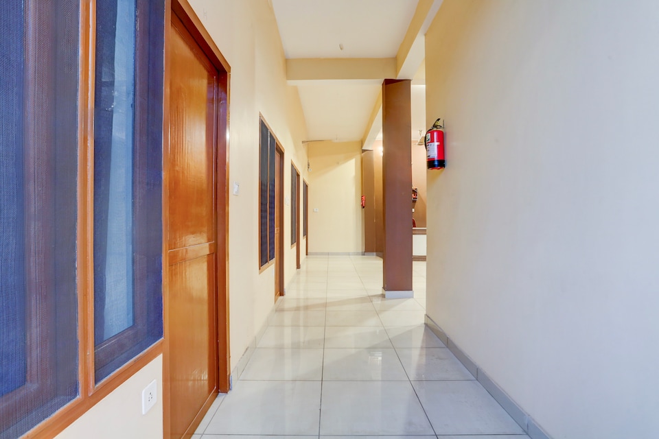SPOT ON HOTEL GRAND , Civil Lines Bareilly, Bareilly