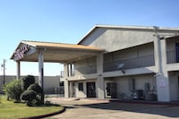 Deluxe Inn Motel By OYO Grand Prairie Interstate 30