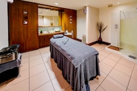 Holland House Hotel Cardiff By Sunday