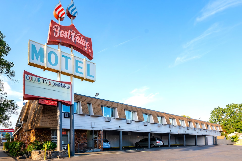 Best Value Inn by OYO Portland OR South East, C97015, Portland OR