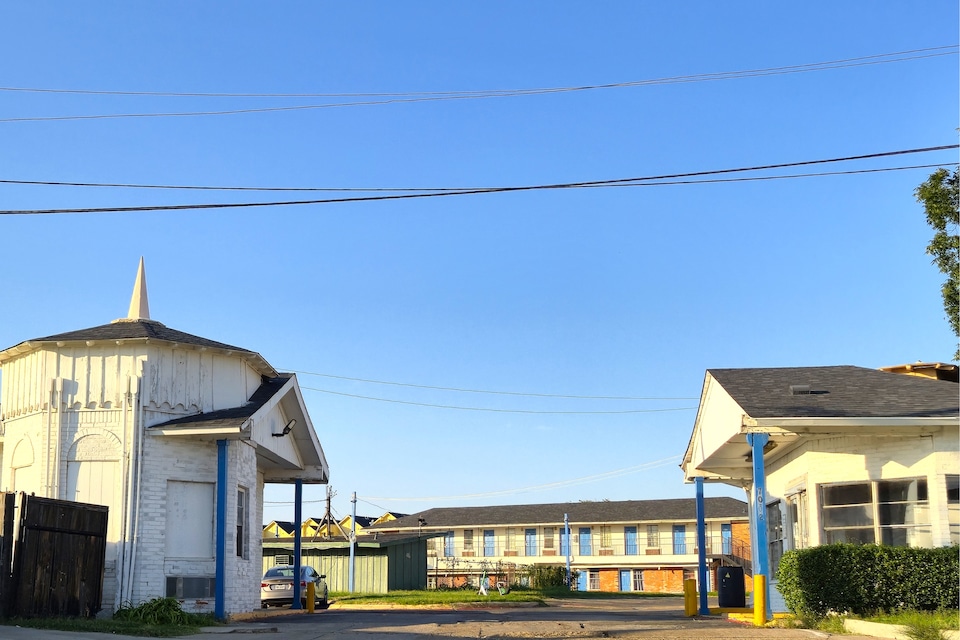 Cole Manor Motel By OYO Love Field Market Center, C75204, Dallas