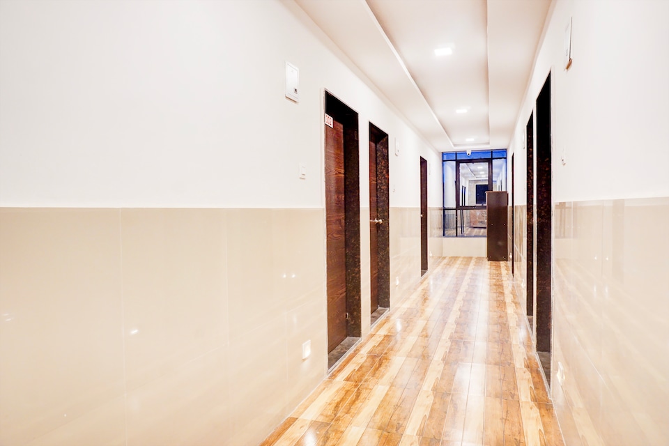 Hotel O Golden Leaf Executive, Hadapsar Pune, Pune