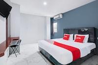 OYO 94476 Simongan Residence