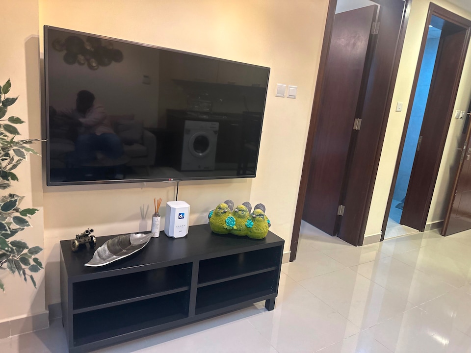 Spacious 1Bed Apartment at JVC Roxana Residence, Jumeirah Village Circle Dubai, Dubai