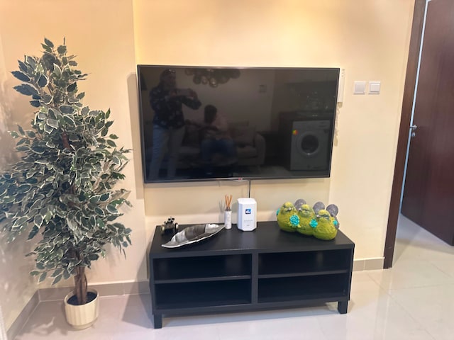 OYO HOME 1464 Standard 1 Bedroom Roxana Residence A-407