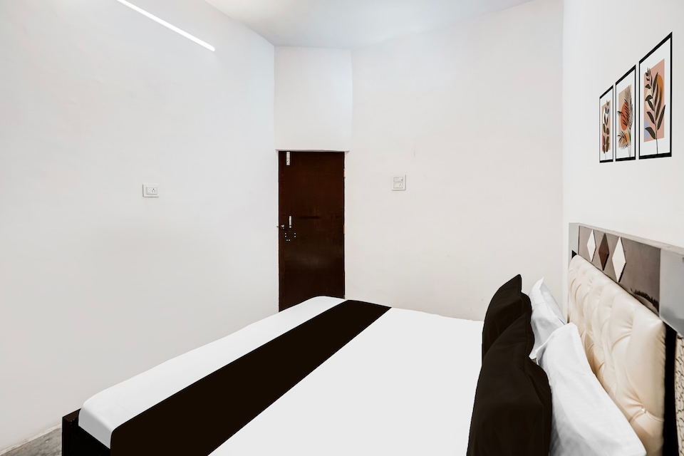 Hotel O SUN SHINE HOTEL, Ghaziabad City, Ghaziabad