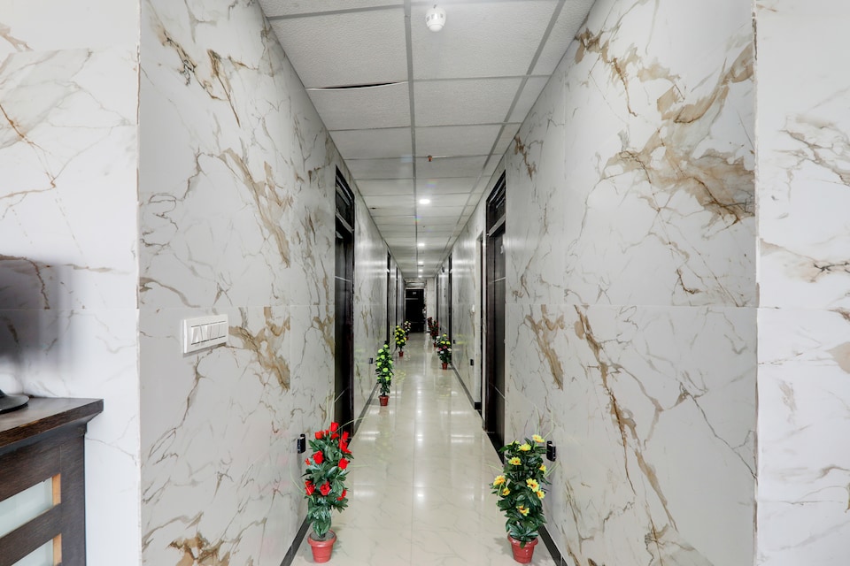 Hotel O Relax Stay Inn, Vikas Nagar Lucknow, Lucknow