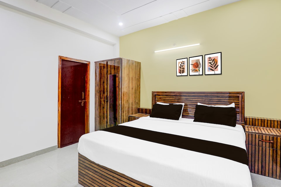 Hotel O Lotus Stay Inn, Cluster Barabanki, Barabanki