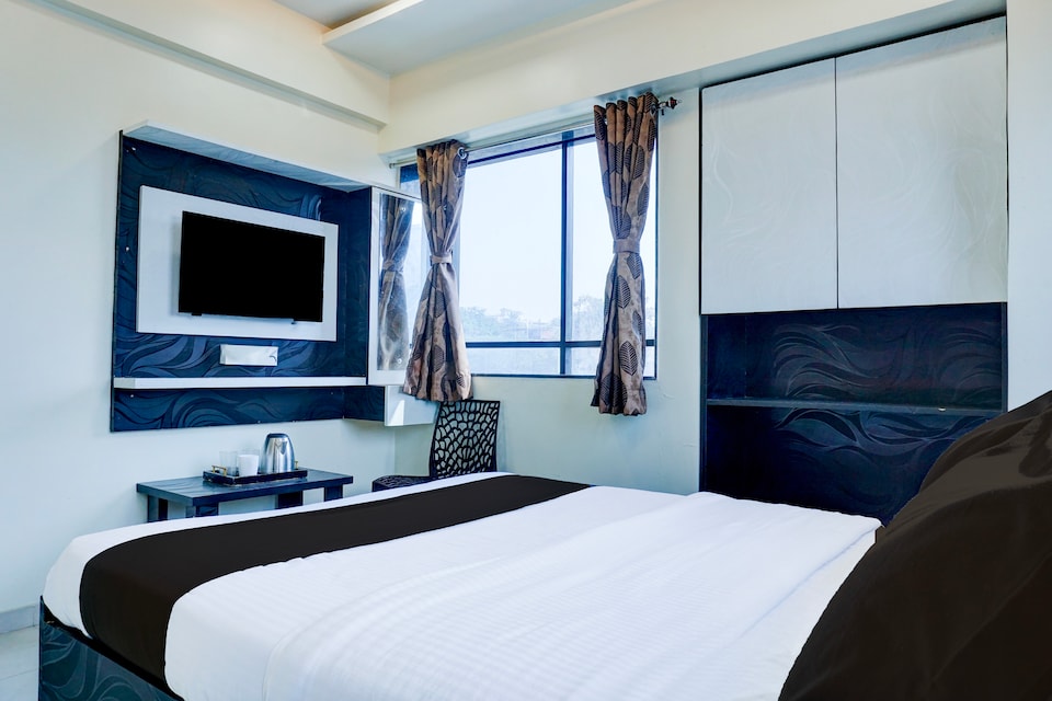 Hotel O 36 Spoon, Pune Camp, Pune