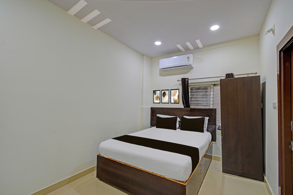 Super Hotel O Priyadarshini Park Formerly Everest Inn, LB Nagar-Ramoji, Hyderabad