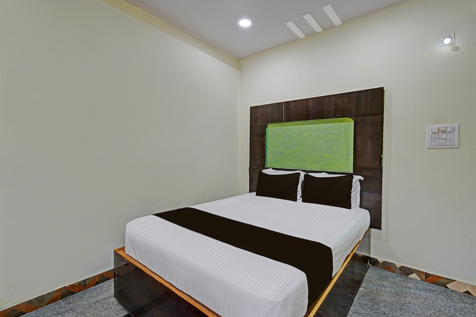 Super Hotel O Priyadarshini Park Formerly Everest Inn, LB Nagar-Ramoji, Hyderabad