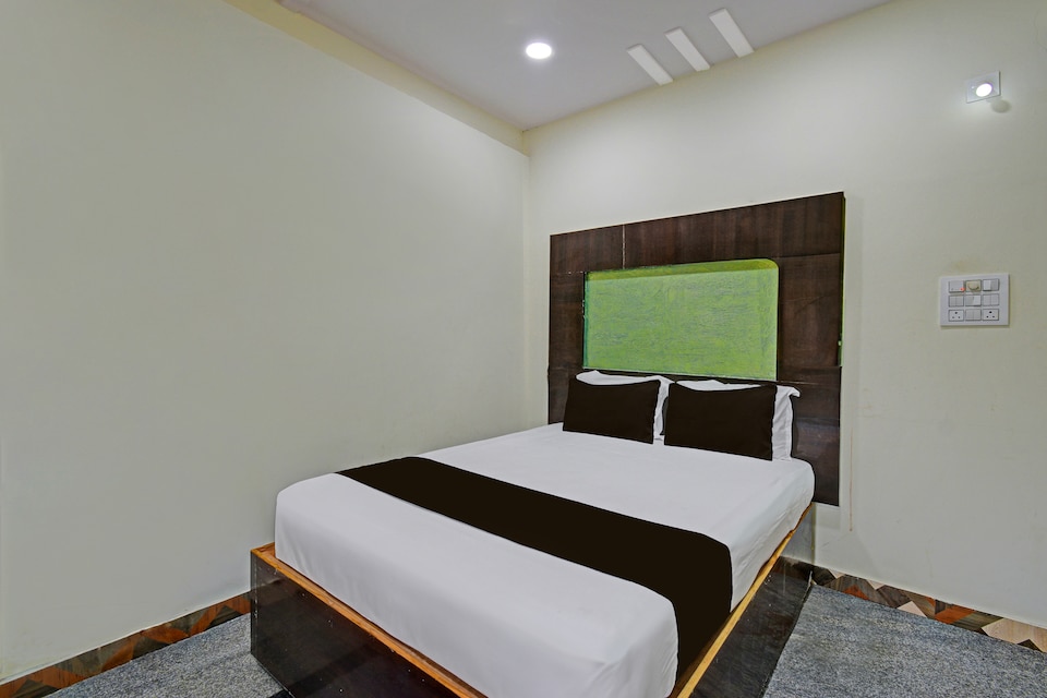 Super Hotel O Priyadarshini Park Formerly Everest Inn, LB Nagar-Ramoji, Hyderabad