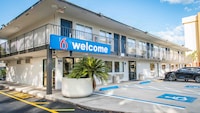 Motel 6 Kissimmee, FL - Orlando