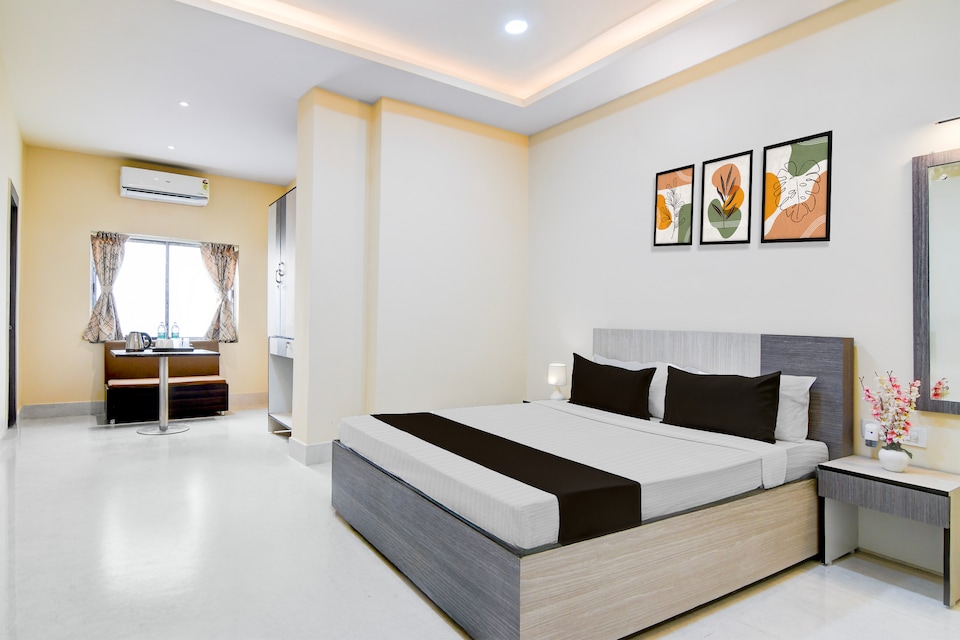 Super Collection O Joka Industrial Plaza, Behala Kolkata, Kolkata