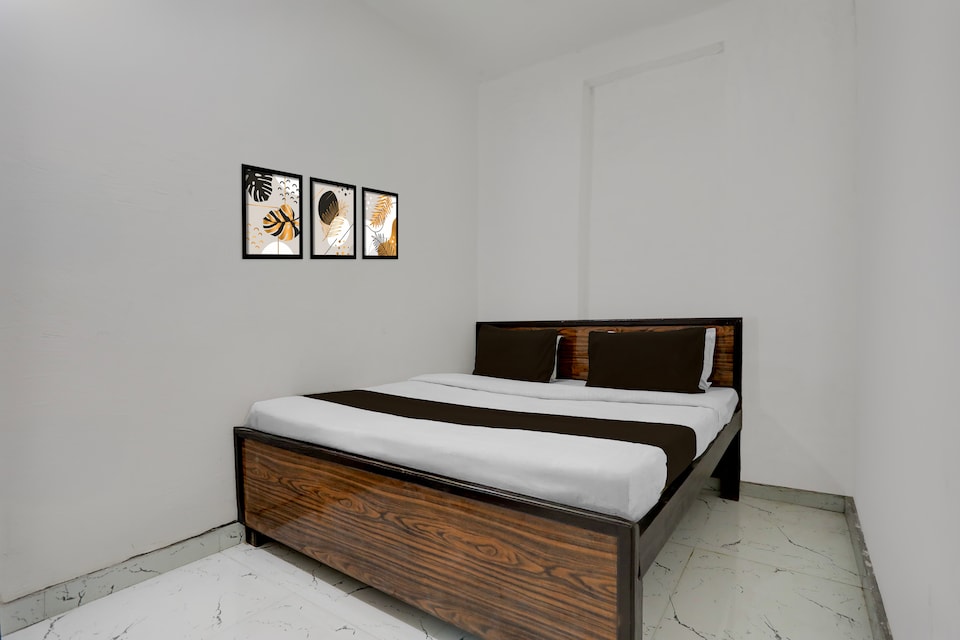  SPOT ON Hotel Sunrise, Etawah, Etawah