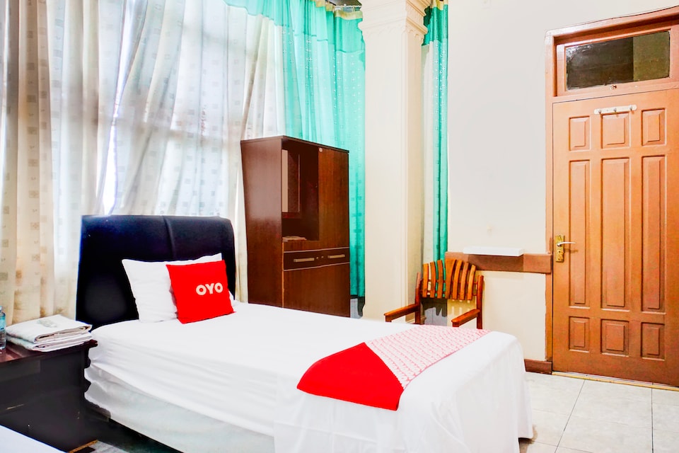 Collection O Darussalam Near Universitas Syiah Kuala Formerly Meurah Mulia, Banda Aceh, Banda Aceh