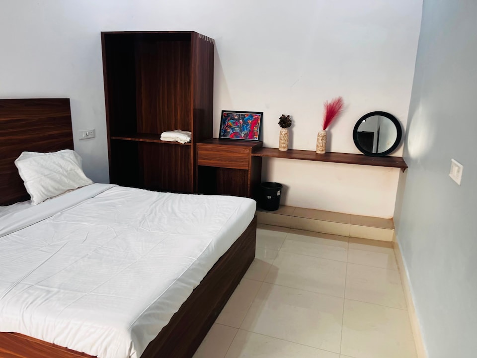 Hotel O Royal Galaxy, Farrukhabad, Farrukhabad